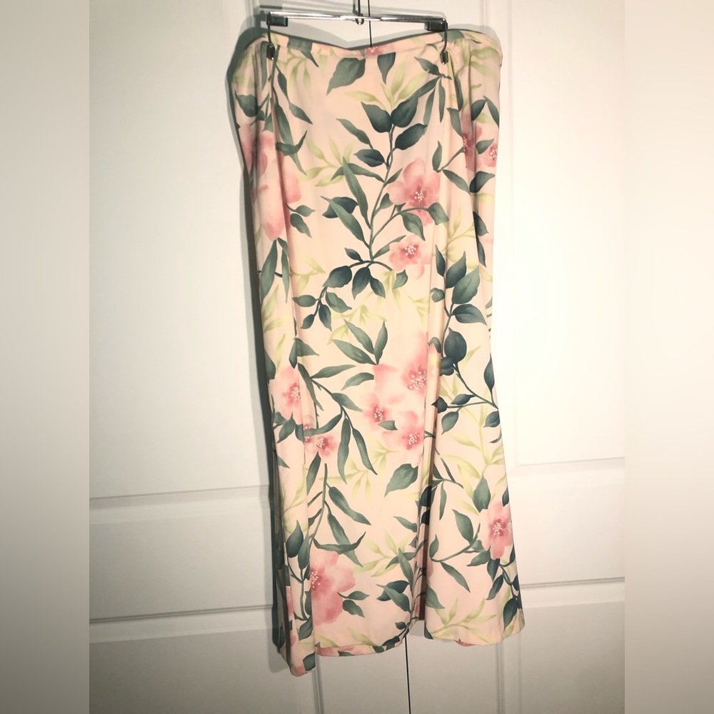 Jaclyn Smith classic vintage 100%polyester machine wash and wear ankle length